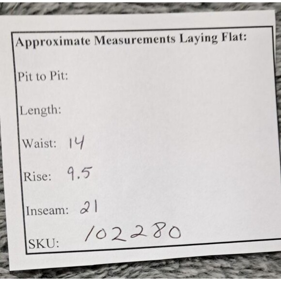 Old Navy Jeans Womens Sz 2 Slouchy Straight Leg Denim Blue ButtonFly Distressed - Picture 13 of 13